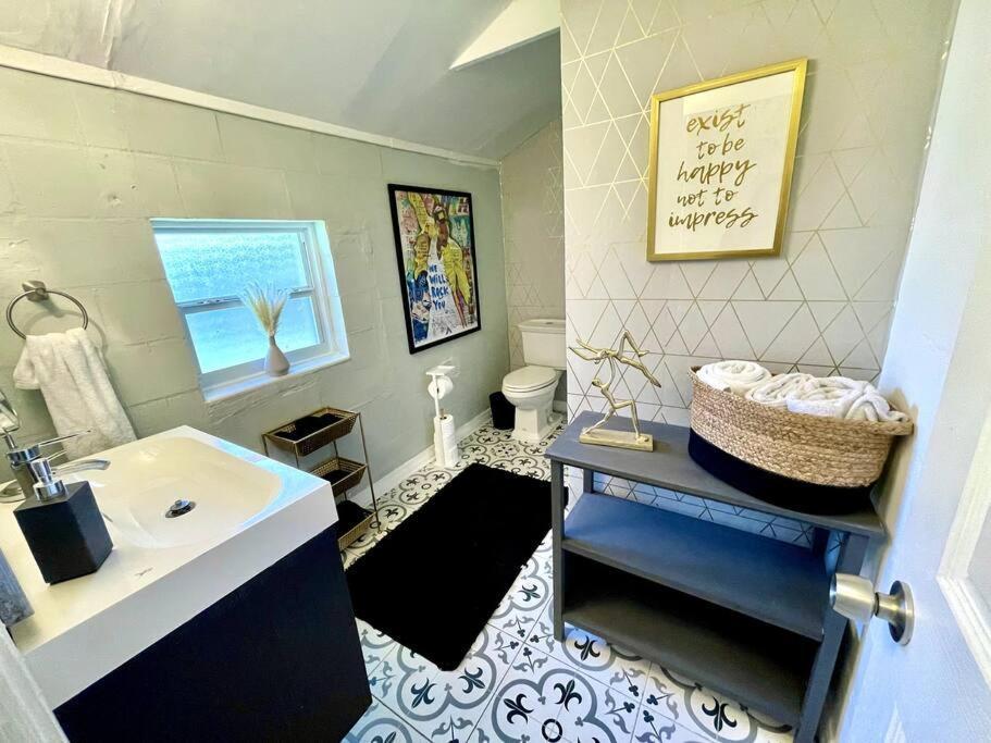 Cozy Sanctuary Minutes From The Bay And Beaches Tampa Exterior foto