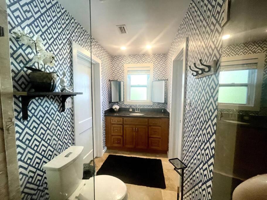 Cozy Sanctuary Minutes From The Bay And Beaches Tampa Exterior foto