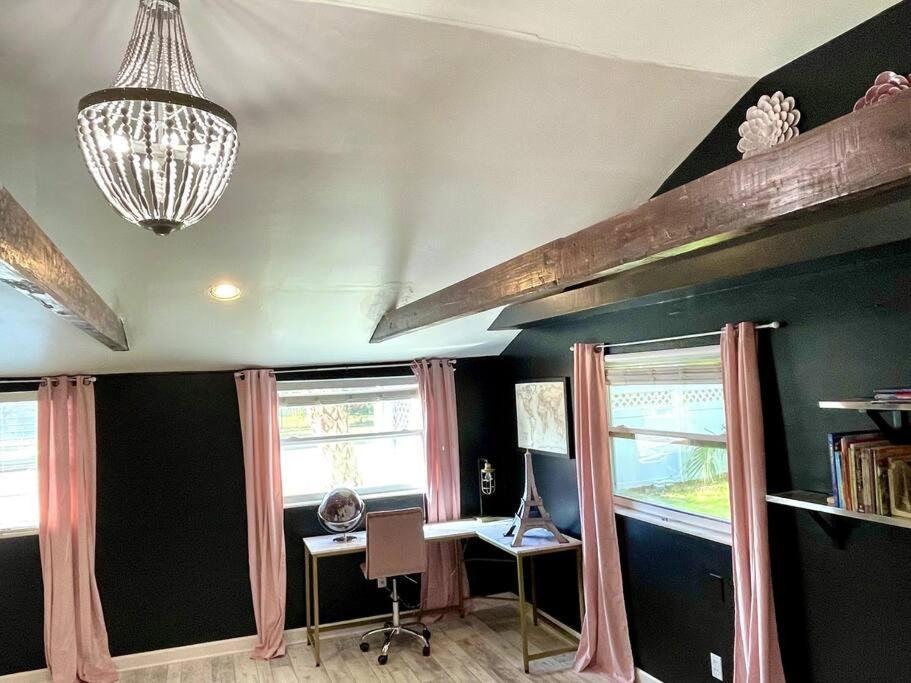 Cozy Sanctuary Minutes From The Bay And Beaches Tampa Exterior foto